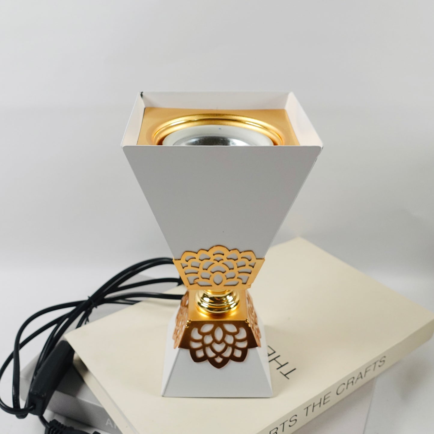Gold Pattern |  Incense burner | 110V